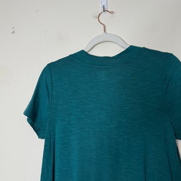 Market & Spruce Women’s Short Sleeve V-Neck Stretch Tee Green NWT Size XS - Picture 5 of 7